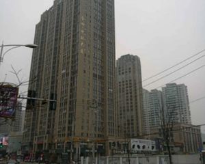 财富商圈中环大厦,婚房装修没怎么住过家具家电齐全
