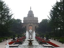 出行方便,小区环境好,户型方正,居住方便舒适