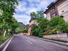 龙洲湾 阳光100阿尔勒二期三房140万