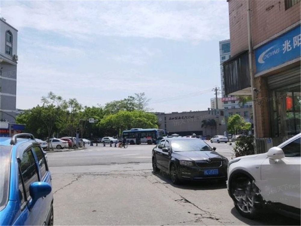 小区相关图