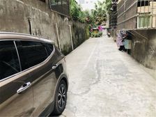 出行方便,小区环境好,户型方正,居住方便舒适