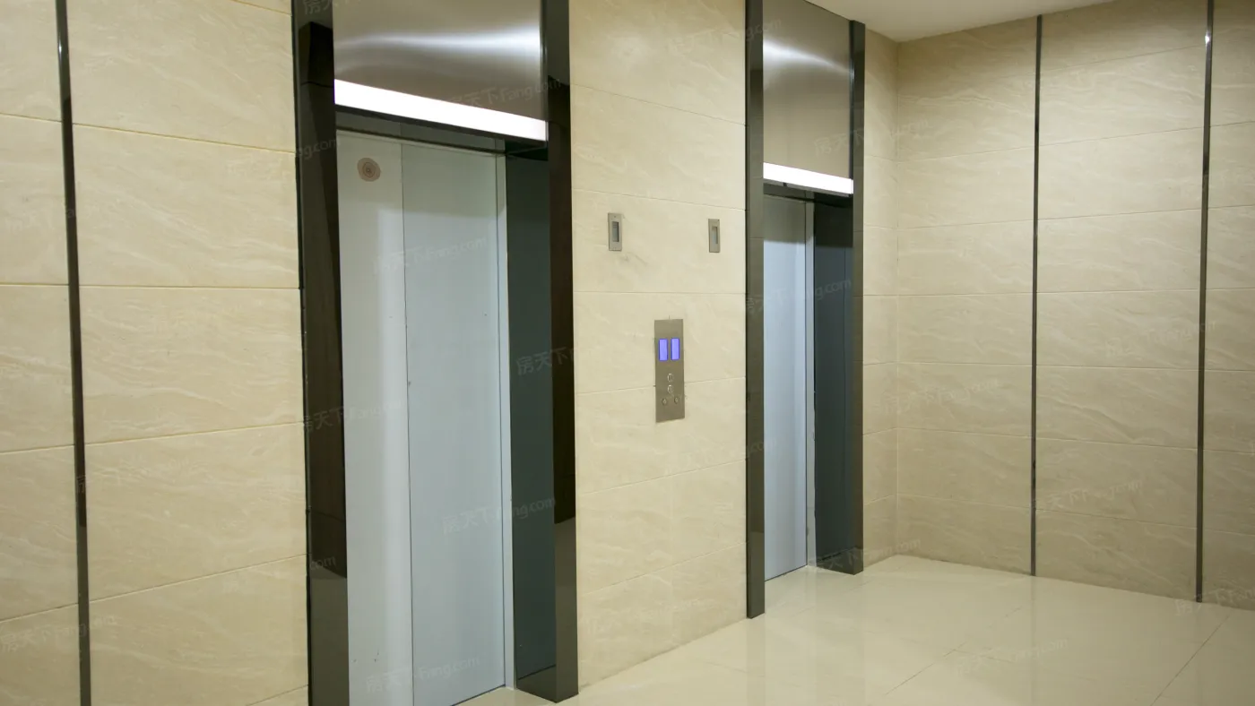 电梯厅实景图