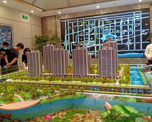 景湖园前排湖景房,楼层佳,可看湖景。