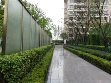 带30平私家花园 万科精装两房 次新房 一梯两户板式结构