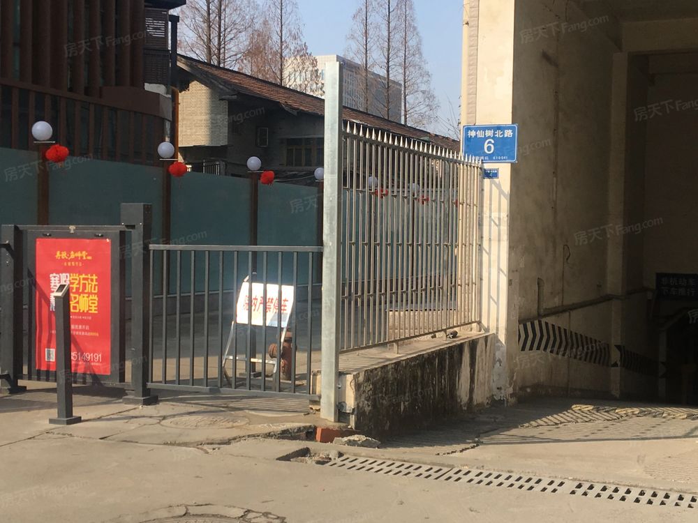小区相关图