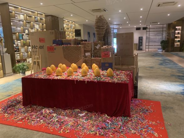华南城西站华府实景图