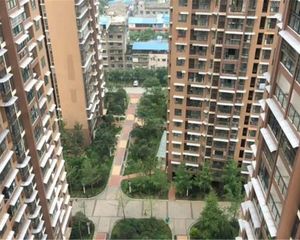 玉泉片区,配套齐全,生活便捷,精装套二