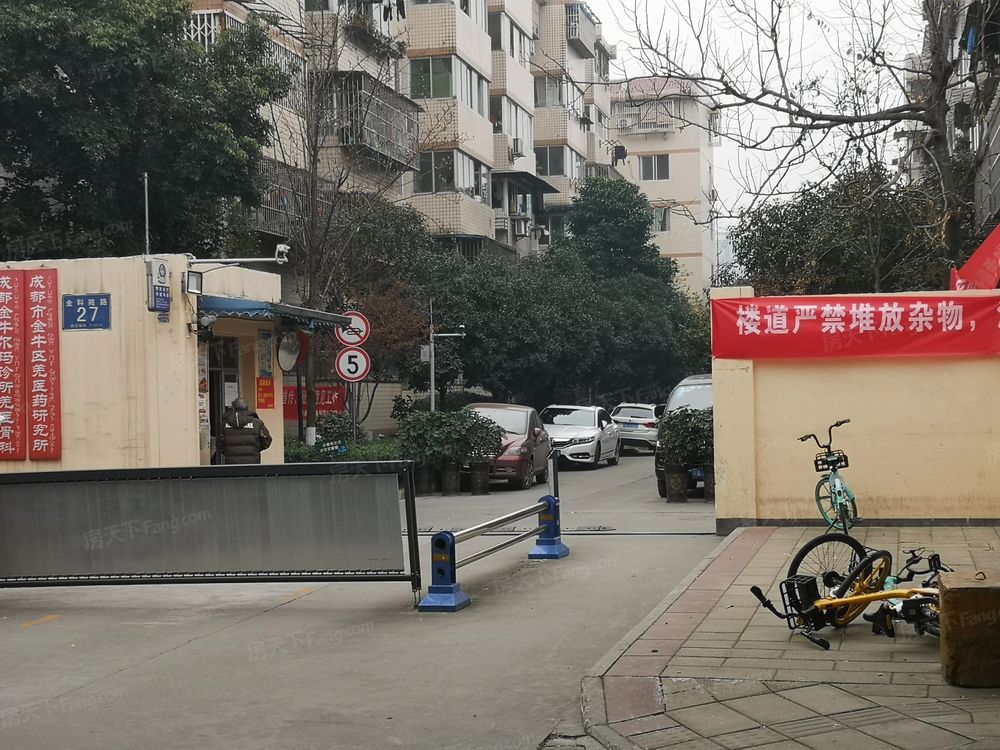 小区相关图