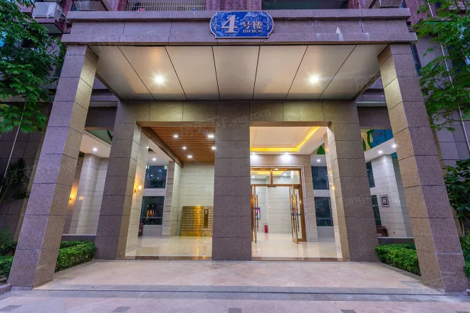 朝南维港新天地
