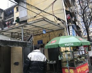 白马寺街2号2室1厅南北