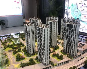 金地中奥九颂都会之光户型方正,采光好装修好,环镜优美视野好,诚心出售