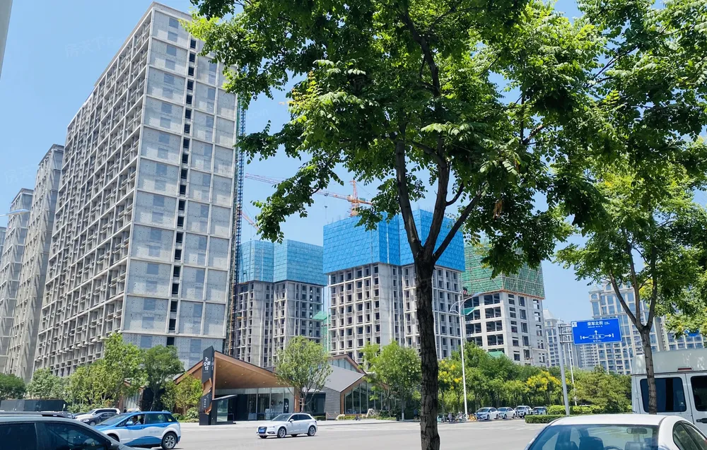 晋阳街,地鉄2号线旁,苏宁广场,大红本,太原小店南中环实地·太原紫藤