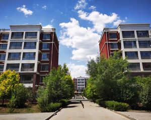 百万小镇3室2厅南