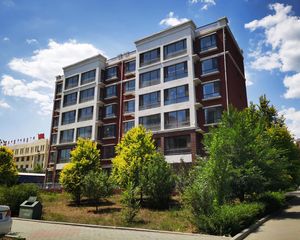 电梯好高层 毛坯房 大三居 随时看房