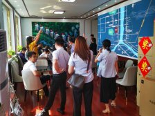 鸿时利和 4室2厅 南 北