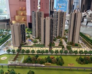 四周有大型商场休闲公园金融机构教育机构医疗机构