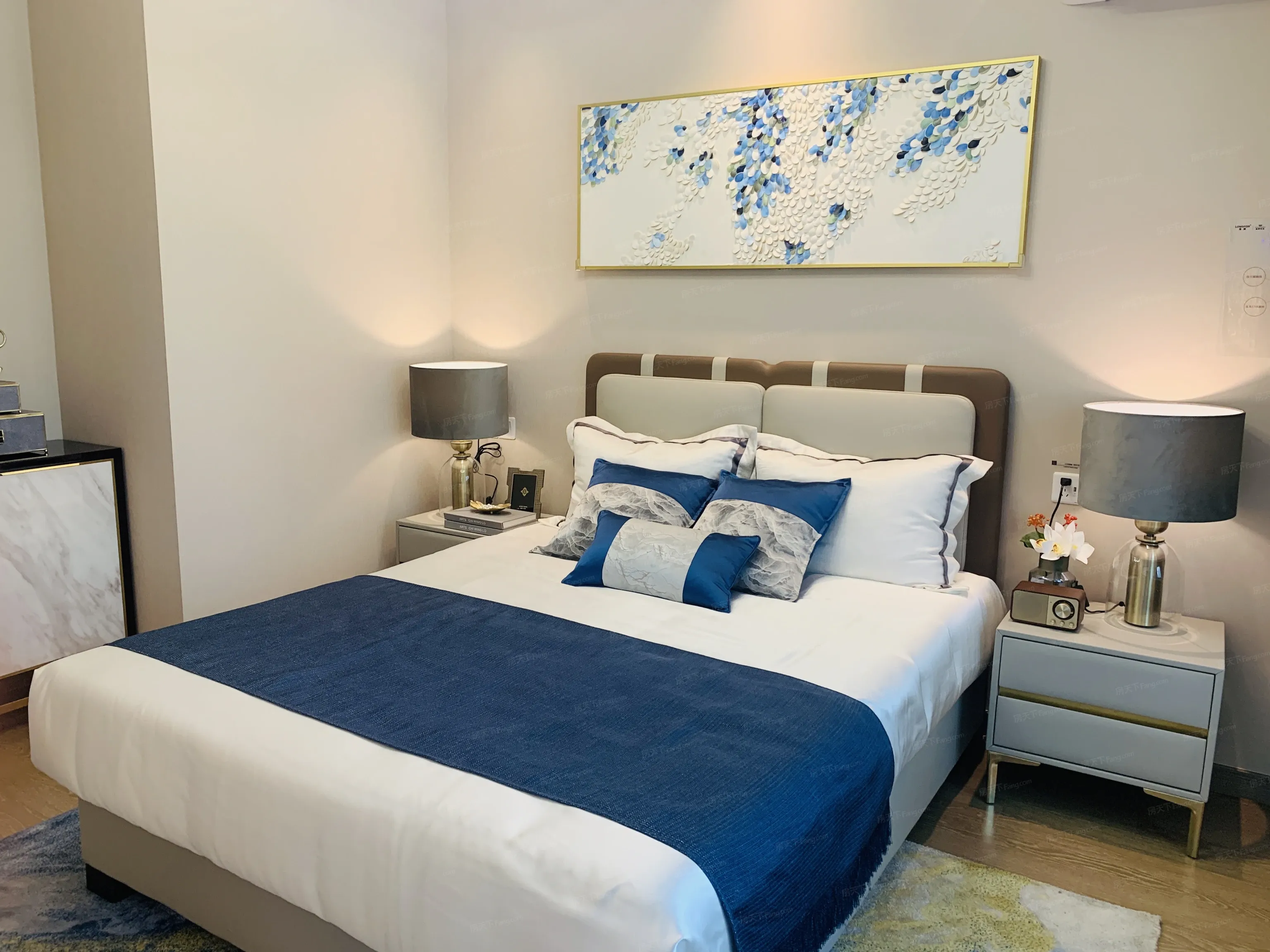 龙湖金湾天鉅样板间