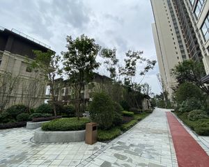 成都长虹天樾?4室2厅西南