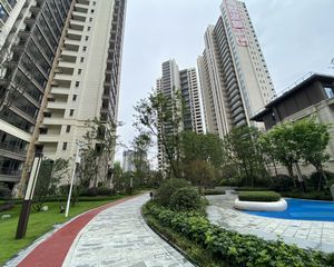 成都长虹天樾?4室2厅西南