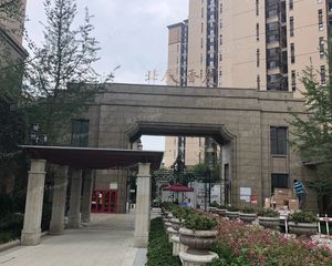 麓鸣九天麓鸣苑5室2厅南