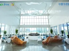 房子是23年新交付的小区,小区环境优美,有地铁10号线