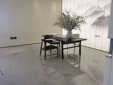 湖畔一期低层车位储藏室有钥匙满两年可贷款观景房