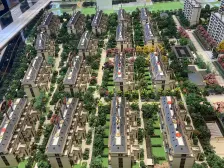 中央空调带地暖,新装修,带车位,送50平花园