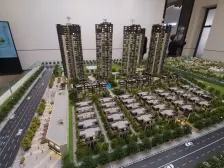 此叠墅为下叠,毛坯交房 ,带花园带地下室,还有车库