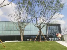 小面积三房适合一家人居住!小区前排,视野好!