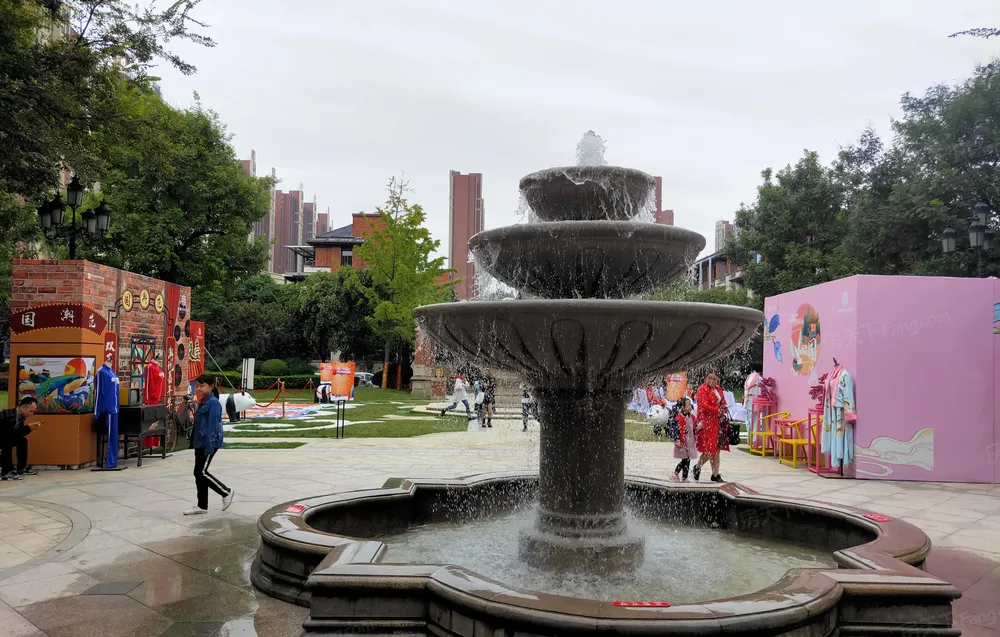 和昌洛阳都市圈中心 89平三室 双名学府