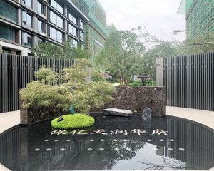 天润华府,三房两卫,精装,带车位,诚心出售