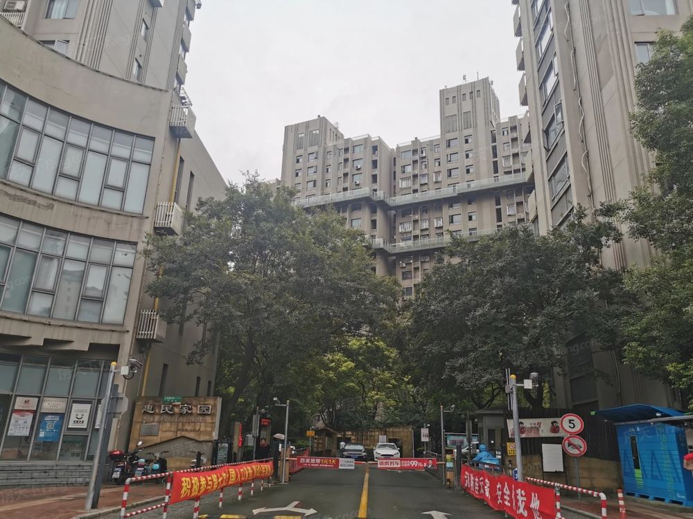 小区相关图