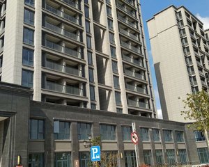东钱湖黄雅家园二室一厅白坯出售