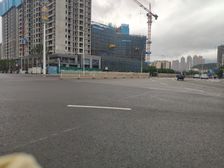 万科物业 火车站地铁口 商品房 全明户型 精装修加车位