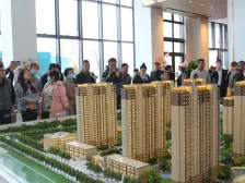 采光很好,中间楼层,视野宽阔,户型方正,明厨明卫