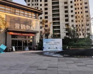 康桥知园一跃二还带下跃和100平小院毛坯有房本钥匙