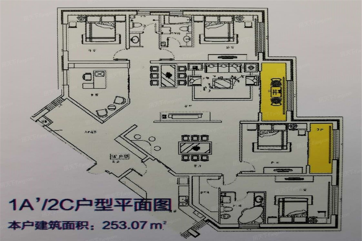 户型图1/2