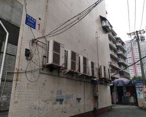 西安南路124号3室1厅东南