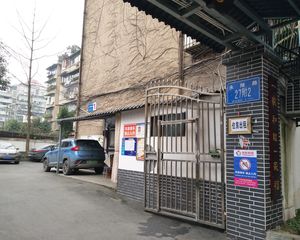 永陵路27号附2号3室2厅东南