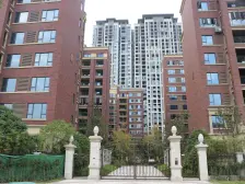 湾田九华湖壹号公园小区,全人车分流,交通方便