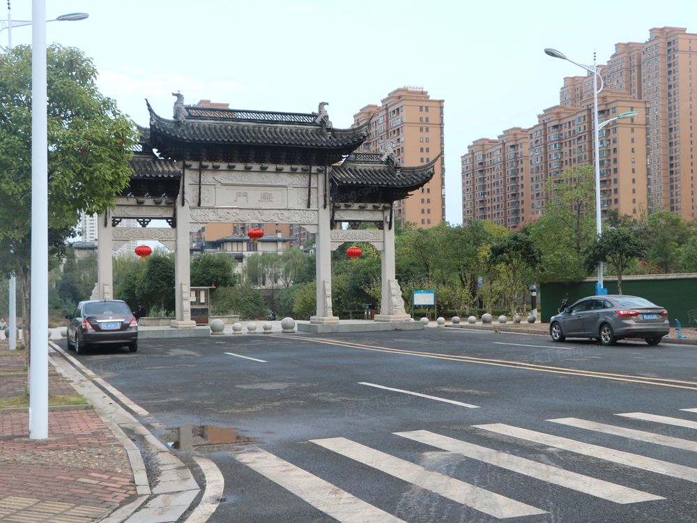 小区相关图