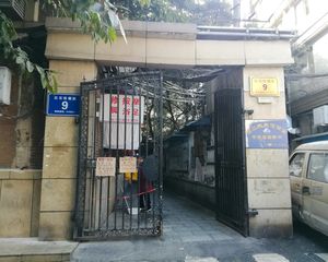 红石柱横街9号 3室1厅 东南 西北