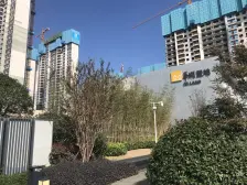 红角洲次新房,全屋衣柜衣橱,拎包入住