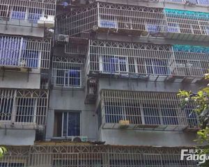 电梯房,装修好,未出租,东首全亮