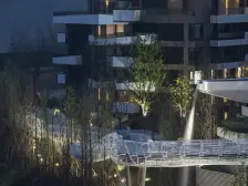 视野开阔,正看小区中庭,中间楼层,全铝板,玻璃幕墙