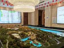 石马河 华美翡丽山二期四房185万