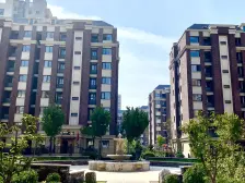 融泰城 4室1厅 南 西北