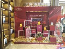 独门独院,院子大,边边户,看房方便。