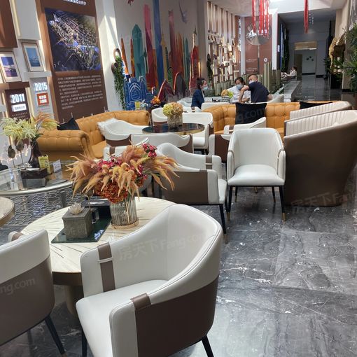  ���������ܳ�2��1��1���ϱ�����1400.00Ԫ/�³��� 