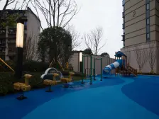 南坪商圈龙湖天街旁,有轻轨3号轻轨10号购物方便